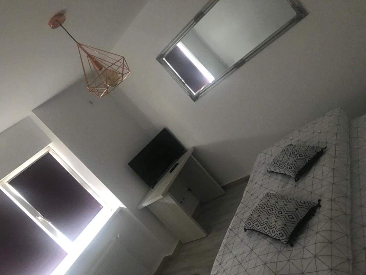Casa Ryana Self Check-In Μοτέλ Gilău Εξωτερικό φωτογραφία